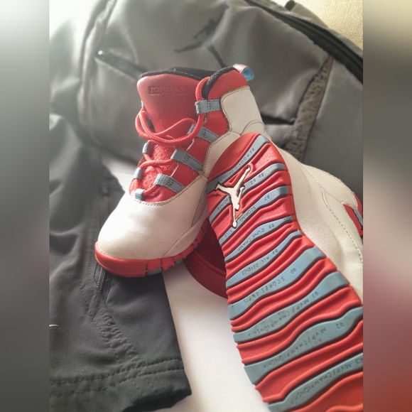 Toddler Air Jordan sz 10C - Picture 2 of 11